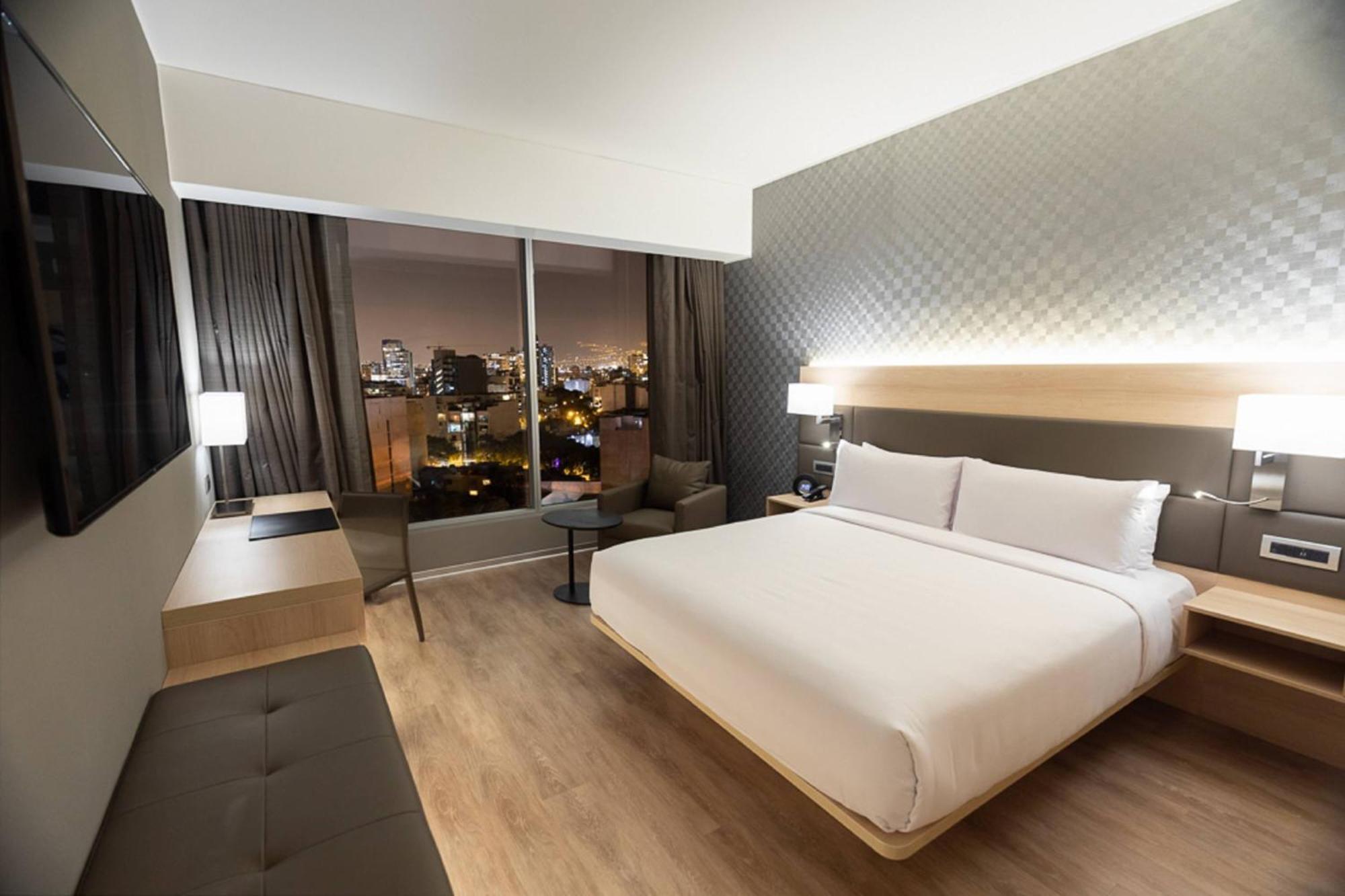 Ac Hotel By Marriott Lima Miraflores Екстериор снимка